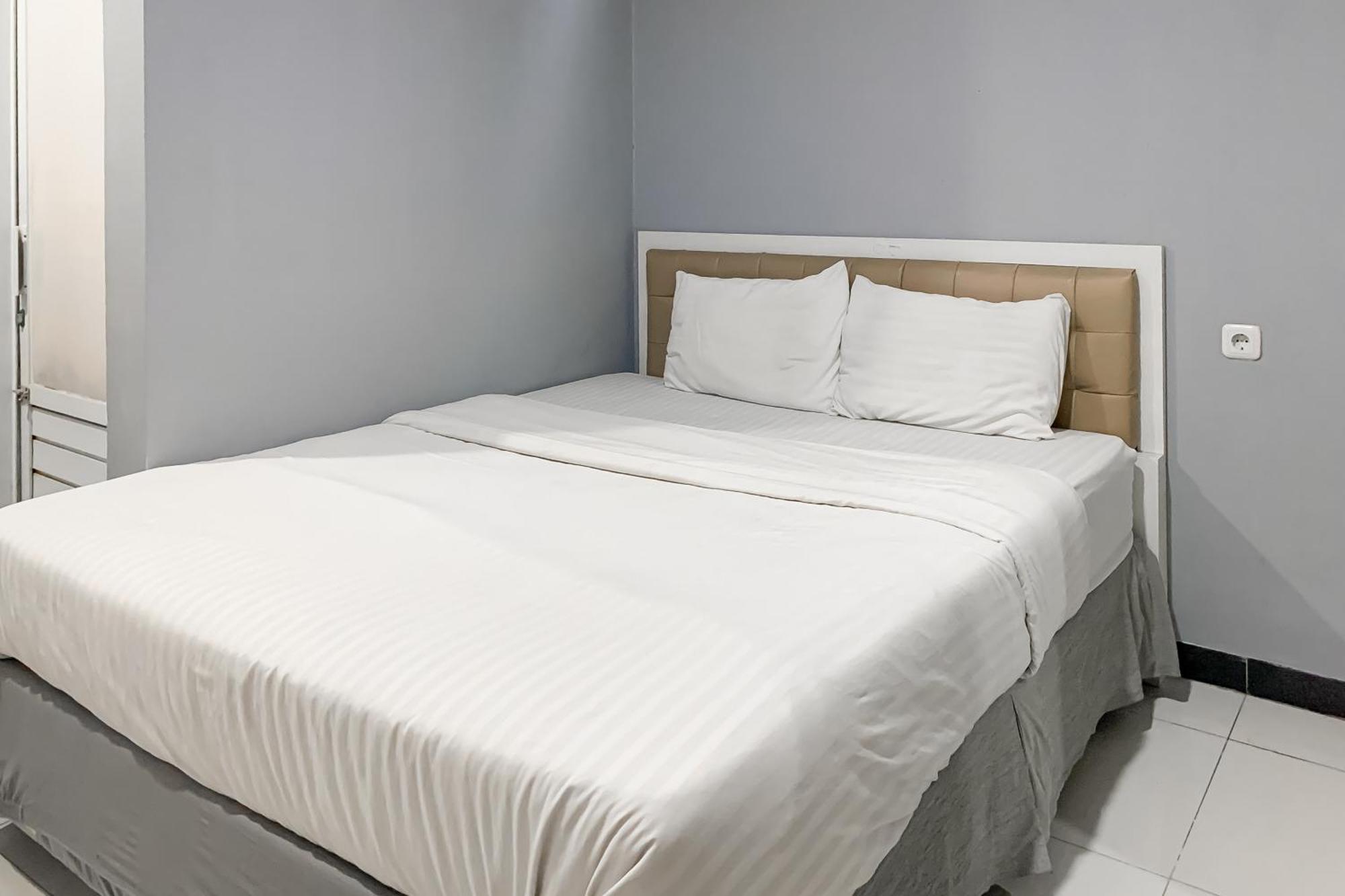 Karins Guesthouse Syariah Redpartner バンドゥン エクステリア 写真