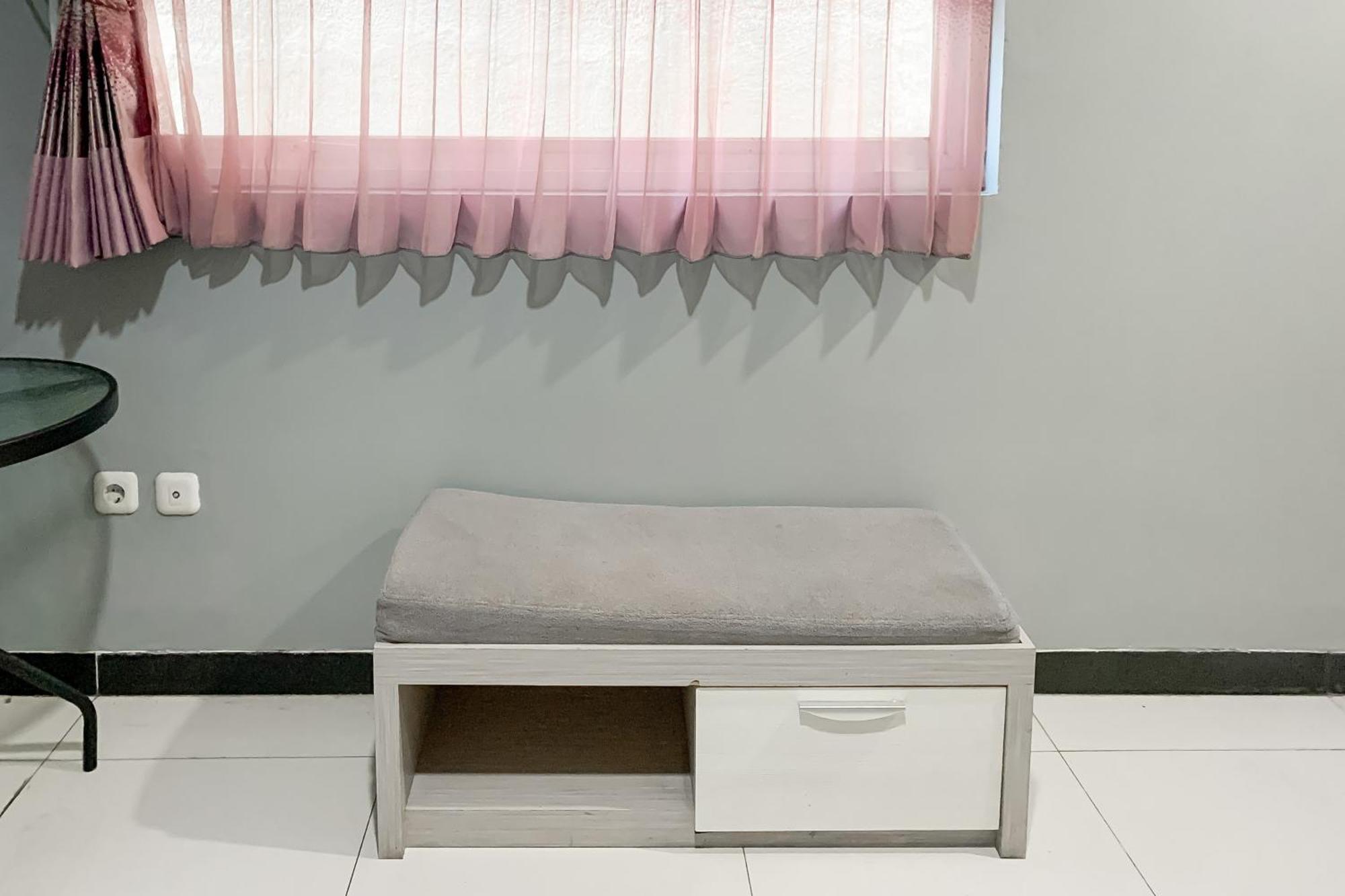 Karins Guesthouse Syariah Redpartner バンドゥン エクステリア 写真